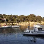 Vue Presqu'ile De Giens Avec Piscine *