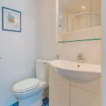 Vue Presqu'ile De Giens Avec Piscine *