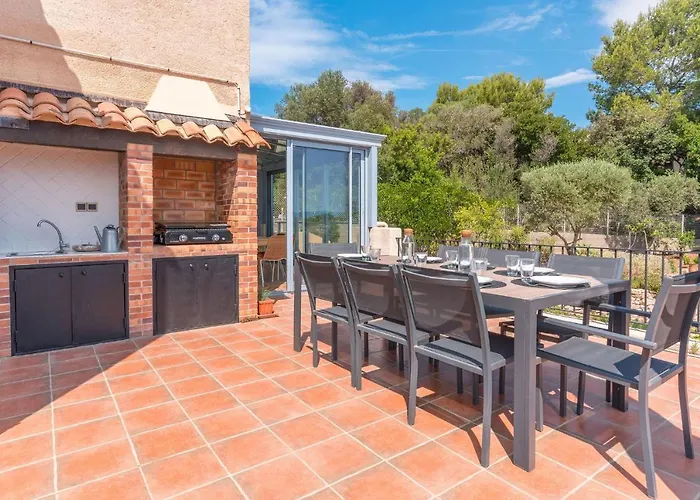 Vue Presqu'ile De Giens Avec Piscine * Hyères