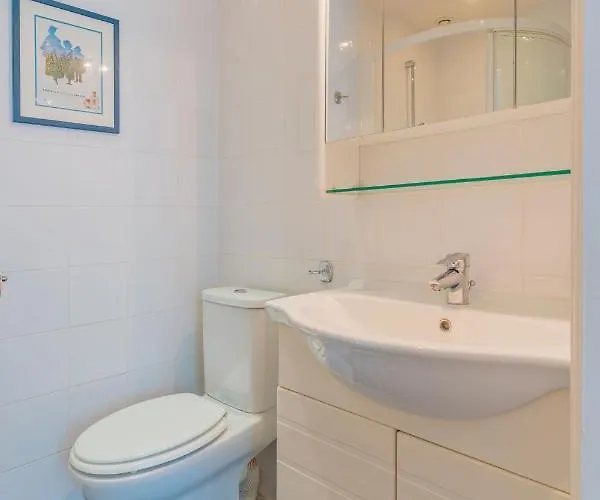 Vue Presqu'ile De Giens Avec Piscine *